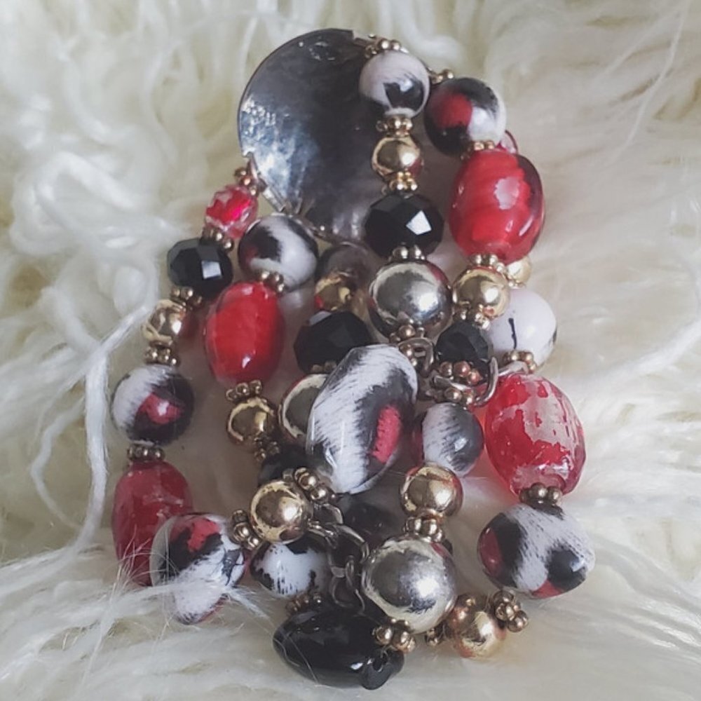Pearly Crystal Glass Pendant Necklaceš“ - Picture 5 of 6